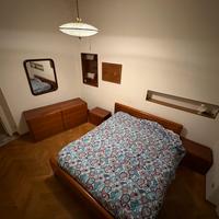 Camera da letto in legno ciliegio letto comodini