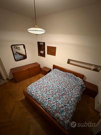 Camera da letto in legno ciliegio letto comodini