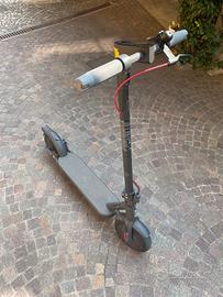 Monopattino Xiaomi 4