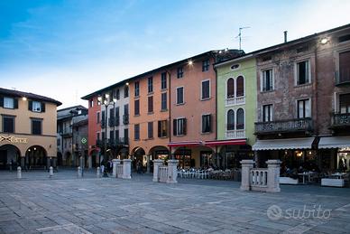 Romano Di Lombardia con box auto