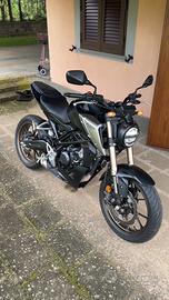 Honda CB125R