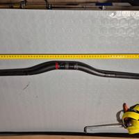 Manubrio carbonio Mtb attacco 31.8mm e rise 25mm