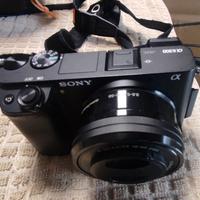 Sony mirrorless+ teleobiettivo+ accessori