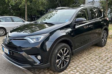 Toyota Rav4 2.0 d-4d Lounge 2wd