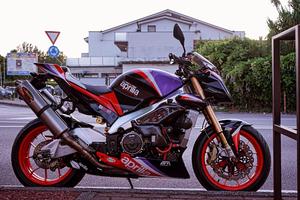 Aprilia Tuono V2 R Factory
