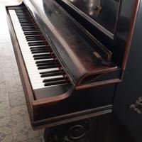 Pianoforte vintage Roeseler