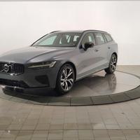 VOLVO V60 B4 Mild Hybrid (D) Automatico Plus Dark 