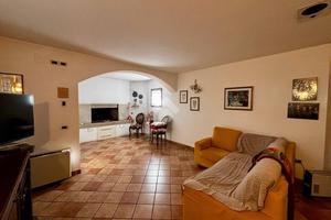 CASA INDIPENDENTE A FOLLINA