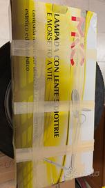 Lampada con lente di ingrandimento per estetica