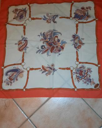 foulard gucci
