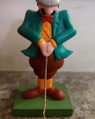 Omino che gioca a  golf  ditta Trazo