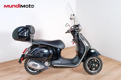 VESPA GTS 300 SUPER HPE ABS - 2022 Passaggio inclu