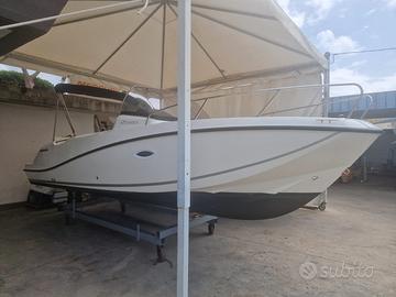 Quicksilver 675 sundeck mecury efi 150 hp 2023