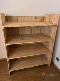 Mobile in legno a 4 ripiani