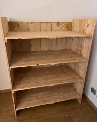 Mobile in legno a 4 ripiani