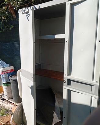 mobile in plastica da esterno 