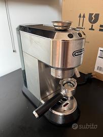 Delonghi dedica EC685.M - macchina caffè espresso