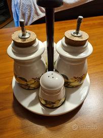 Servizio olio–aceto + sale/pepe in ceramica