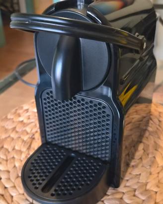 Macchina caffè Nespresso Inissia  condizioni top!