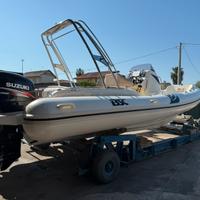 Gommone BSC 85 con 2 Suzuki 200cv