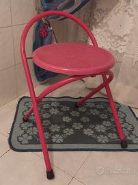 sgabello pieghevole rosso