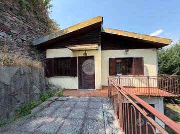CASA SEMINDIPENDENTE A IVREA