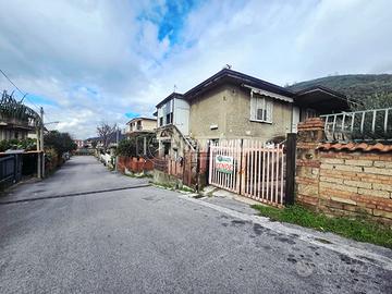 villetta bifamiliare