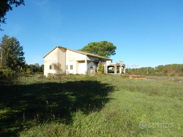 CASA INDIPENDENTE A NEPI