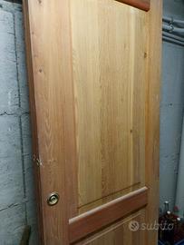 Porte interne in legno di larice spazzolato