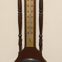 Orologio, igrometro, termometro e barometro