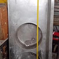 Lavandino in acciaio