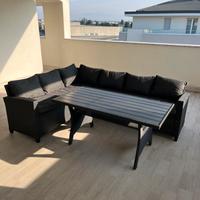 Set lounge con divano angolare da 6 posti e tavolo