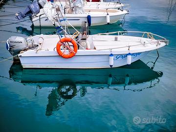 Barca con motore 40 cv. Honda 4 tempi