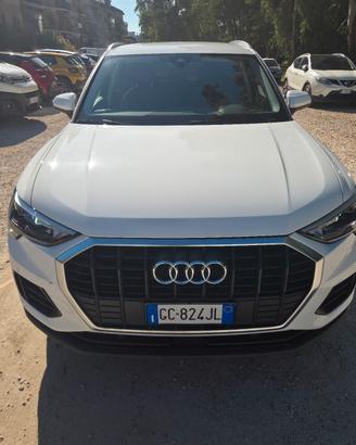 OCCAs AUDI Q3!!