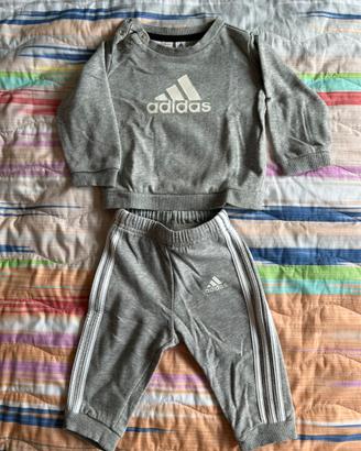 Tuta Adidas bimbo 9 mesi
