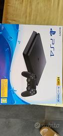 ps4 slim 500 gb + 2 controller + 6 giochi