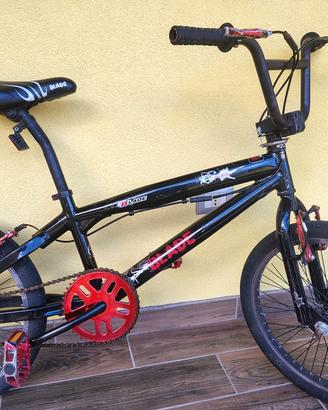  Bicicletta BMX