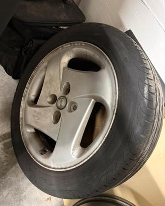 Fiat Coupe Due Cerchioni + Una Gomma