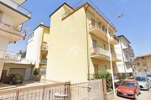 3 LOCALI A MONTESARCHIO