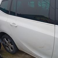 Porta posteriore dx con graffi Opel Zafira C toure