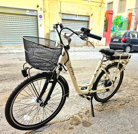 BICI ELETTRICA DONNA SIMPLY!!