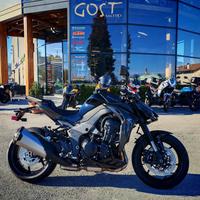 Kawasaki Z 1100 Ebony / Metallic Carbon Gray