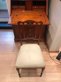 Sedia antica per scrittoio
