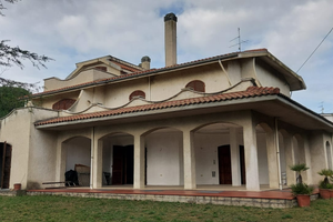 Villa con uliveto, Monteprandone (AP)