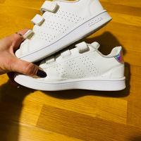 Scarpe Adidas bambina N. 30