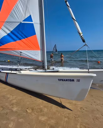Catamarano Phantom 16 CNA perfetto