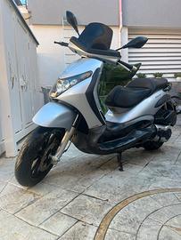 Beverly 400