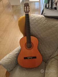 Chitarra acustica Ibiza