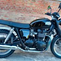 Triumph bonneville scrambler