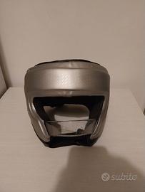 Casco boxe con protezione naso Outshock